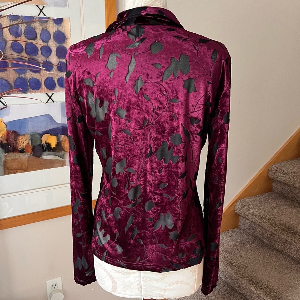Catalyst New York Velour/Sheer Floral Blouse 6 - Picture 2 of 5